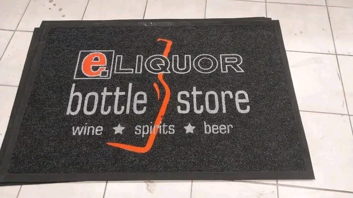 eLiquor Bottle Store Inlaid Logo Mat