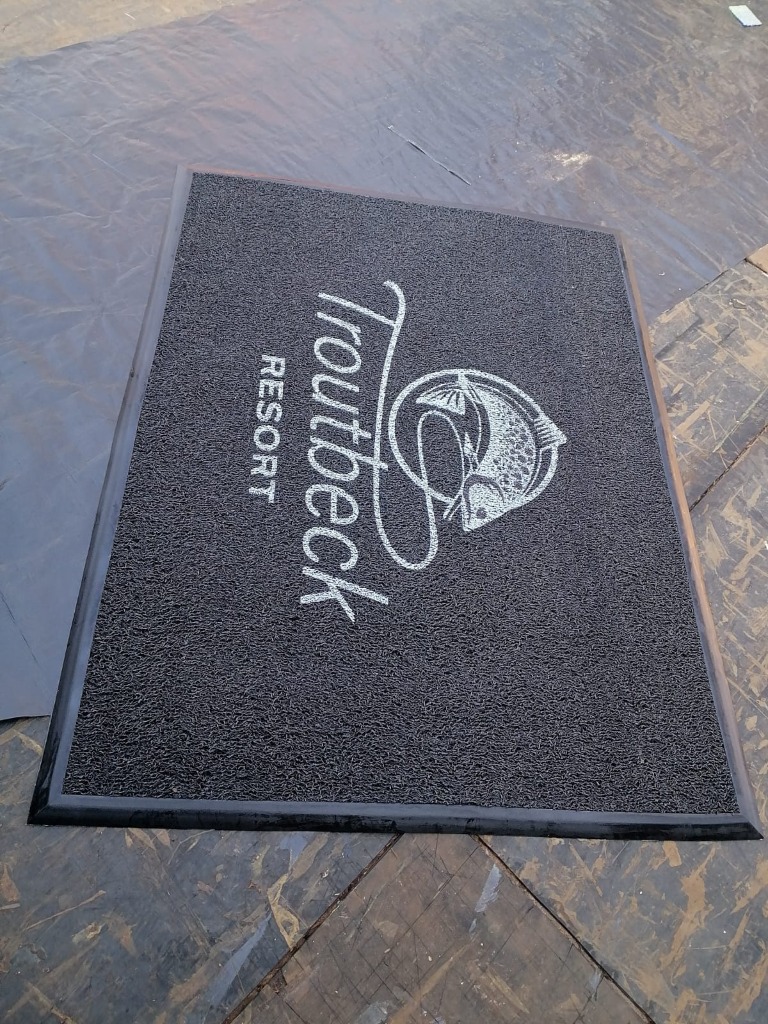Troutbeck Resort PVC Spaghetti Loop Scraper Mat